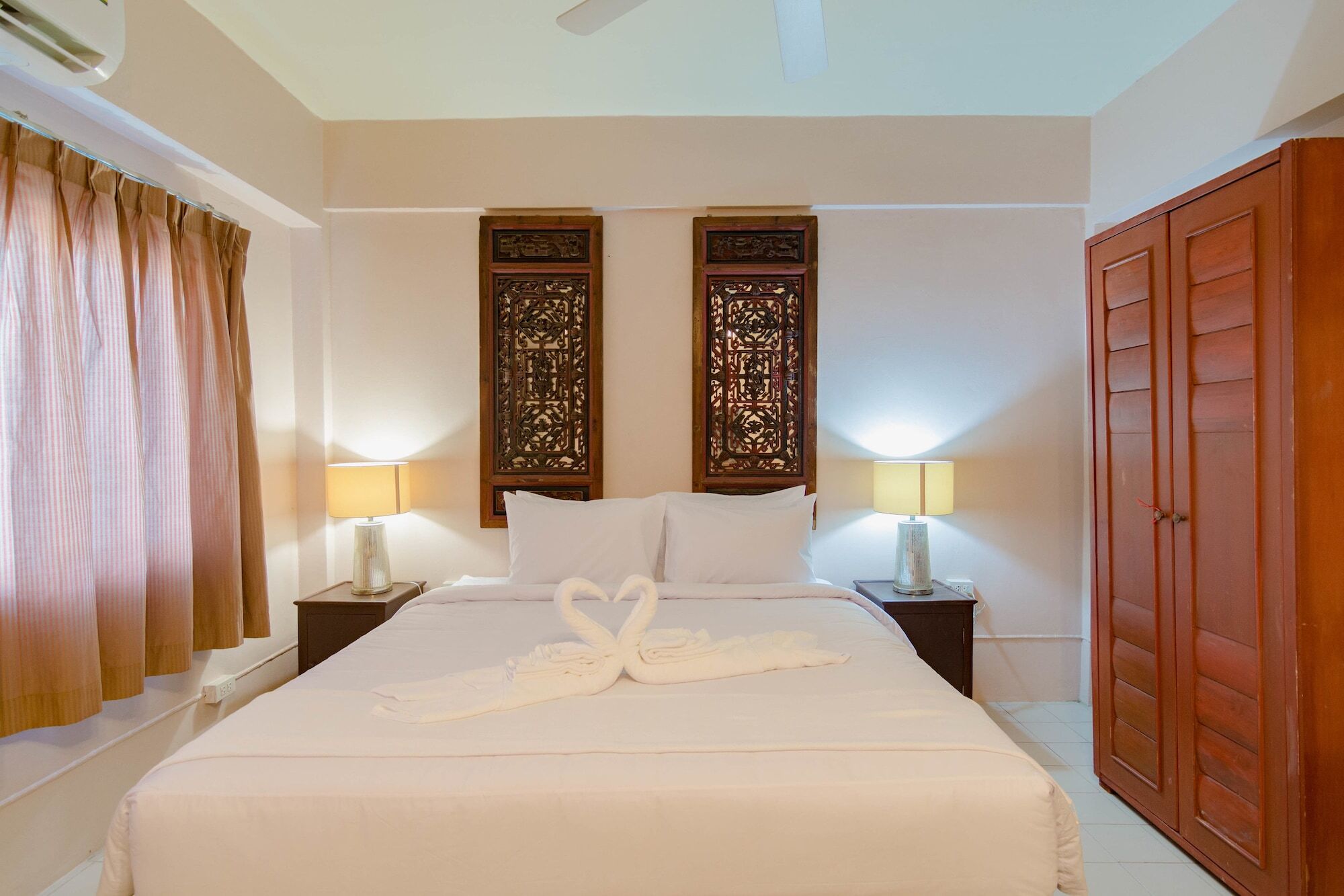 Bed At Beach Hostel Phuket Exterior foto